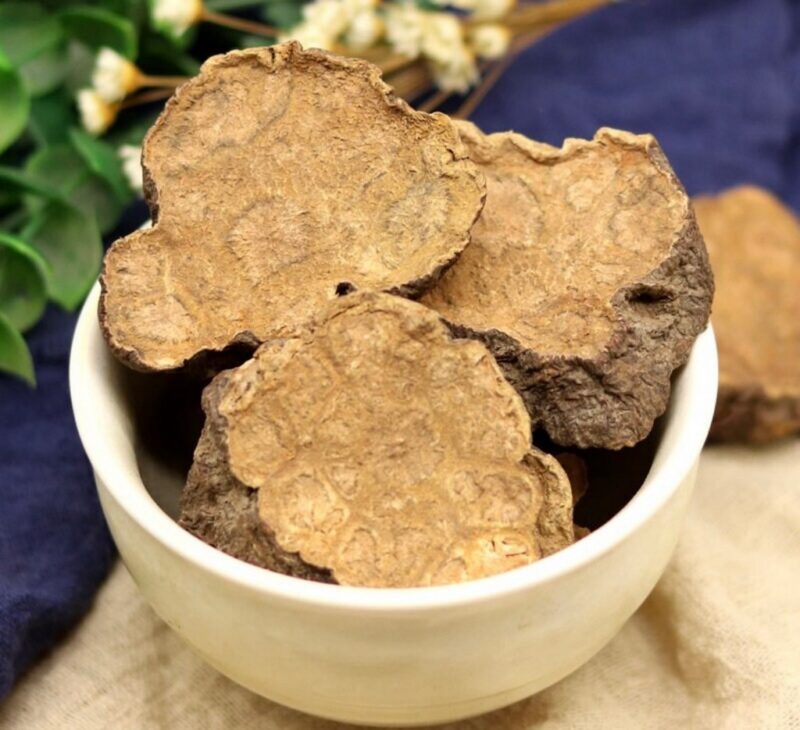 He Shou Wu (Polygonum multiflorum), also known as Fo-Ti